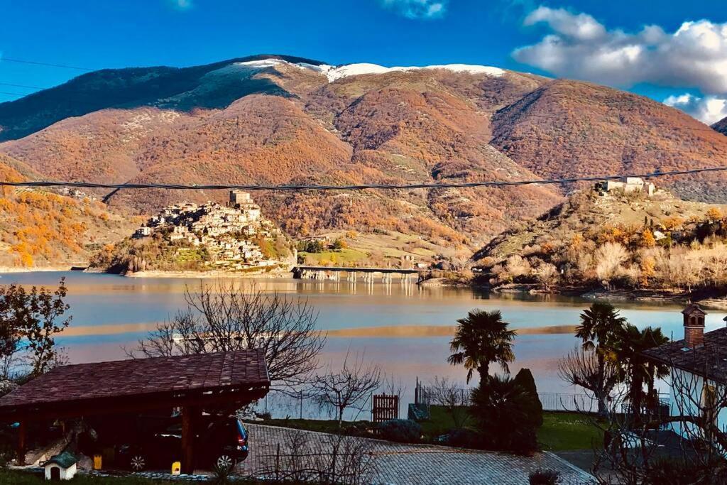 Stanza Con Terrazzo Vista Lago - Lakeholiday 카스텔 디 토라 외부 사진